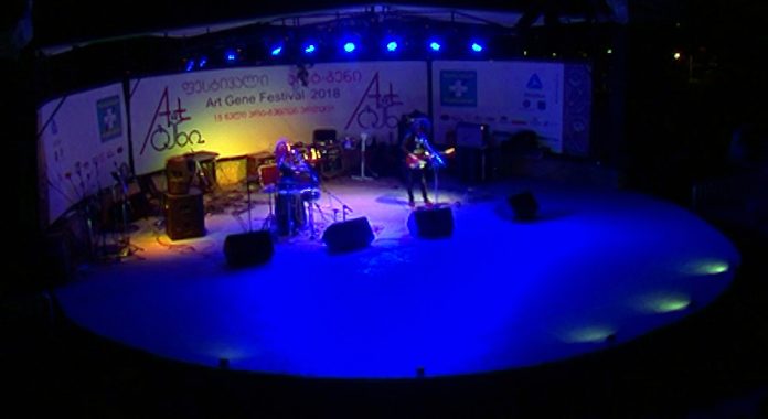 ARTGENI_2018.mp4_snapshot_00.04