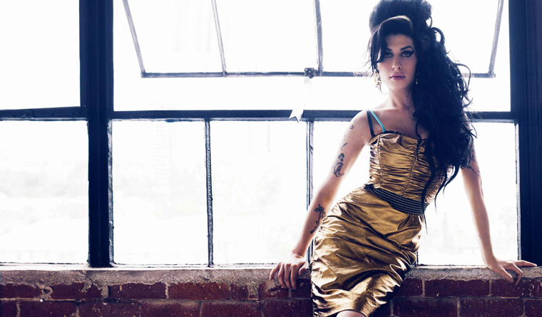Amy-Winehouse-wallpapers-5