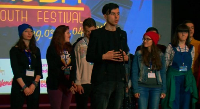 FESTIVALI-TAOBA.mp4_snapshot_00.51