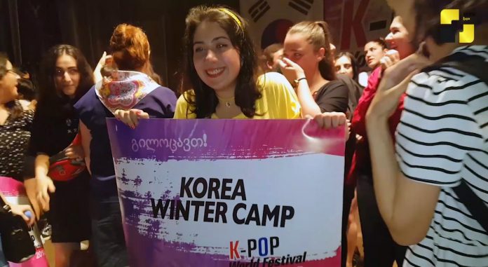 KPOPI.mp4_snapshot_02.52