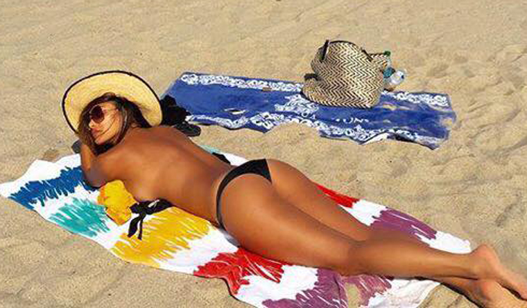 Nicole-Scherzinger-malibu-2-copy