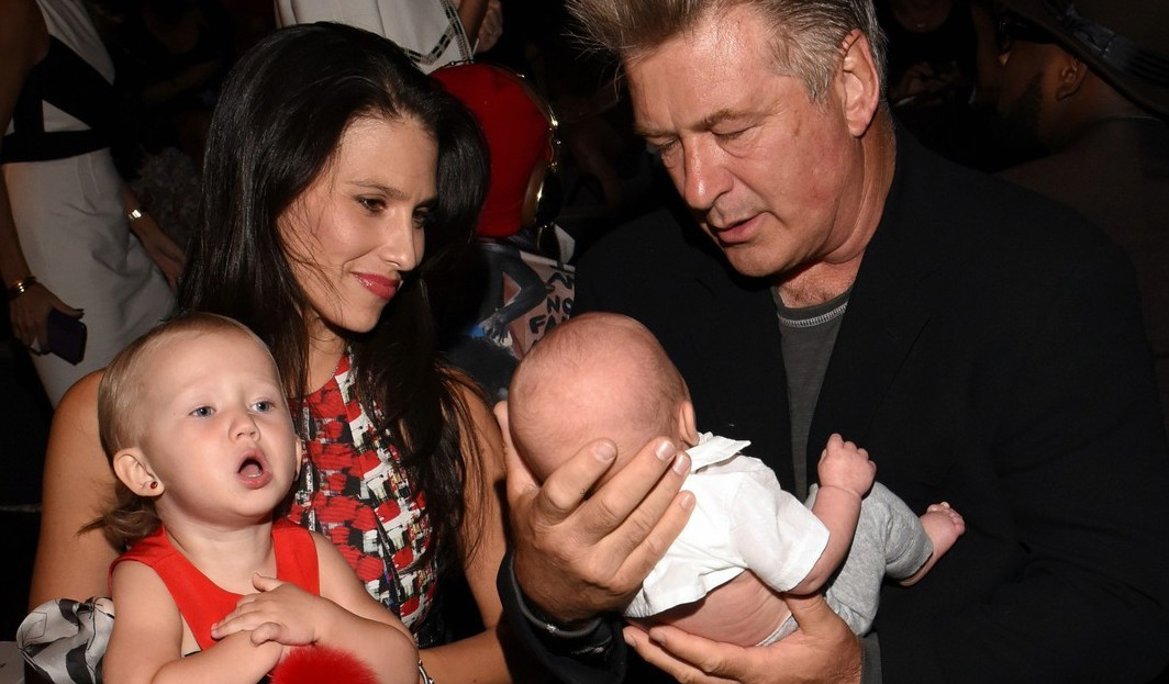 alec-baldwin-brings-3-month-old-son-rafael-to-nyfw-111