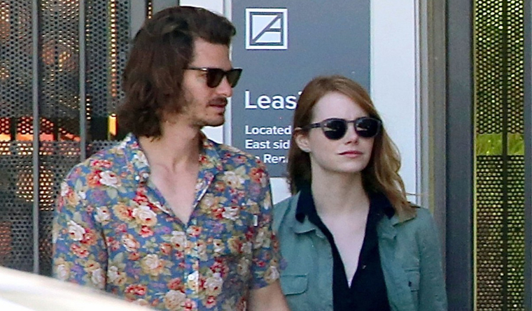 emma-stone-andrew-garfield-grab-lunch-031