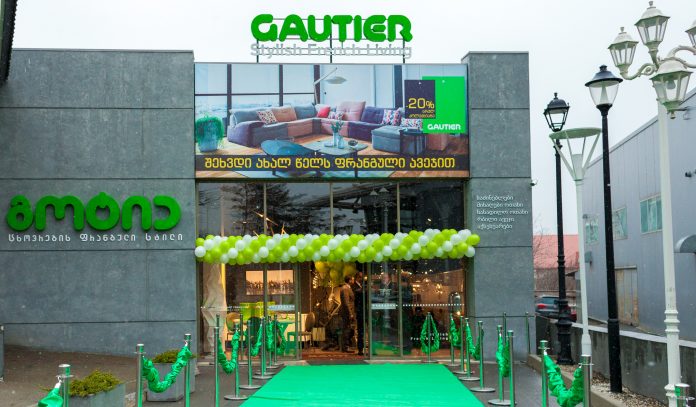 gautier-showroom