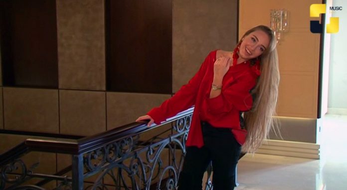 ninuca-rostiashvili-29.11.mp4_snapshot_03.56.333
